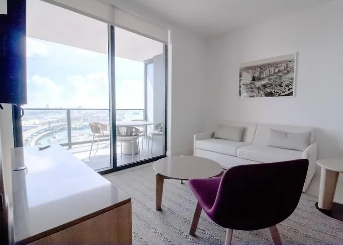 Downtown Miami Luxury Stay