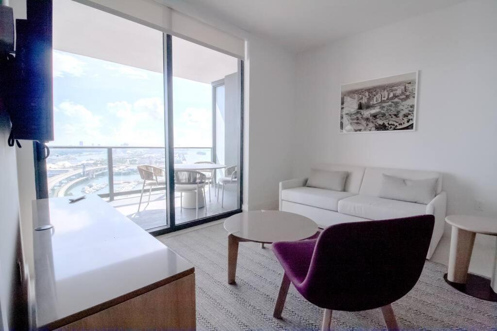 Downtown Luxury Apartment *